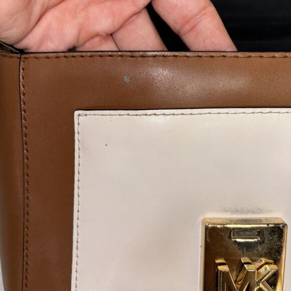 Michael Kors Mini Mindy Handbag No Shoulder Strap - Picture 5 of 11